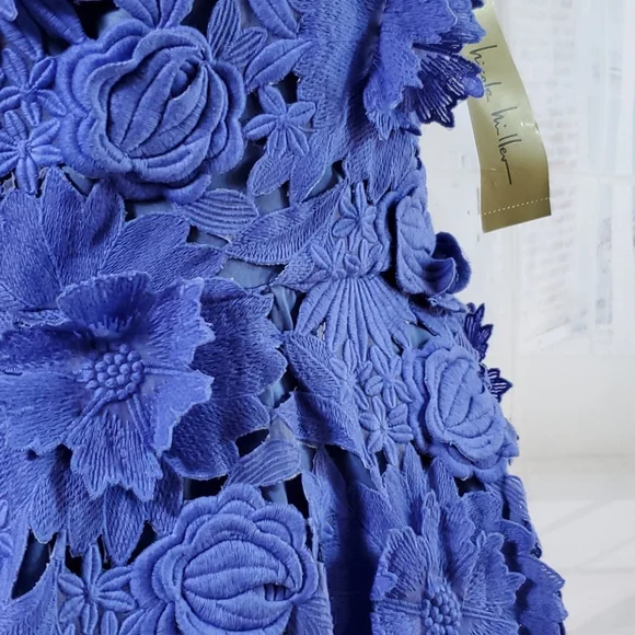 Nicole Miller blue 3D lace dress - Picture 4 of 9
